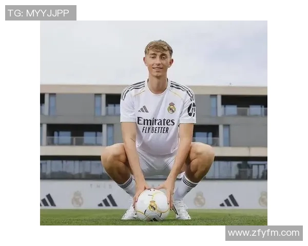 皇马操作引发球迷热议全网炸锅质疑声不断成焦点话题